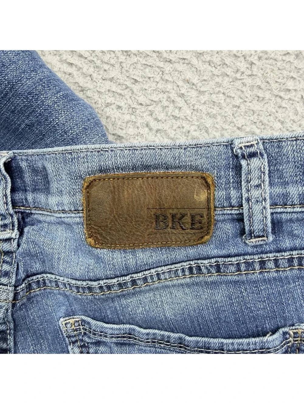 BKE Jeans Mens 31x29 Blue Alec Straight Leg Buckle Distressed Denim Casual